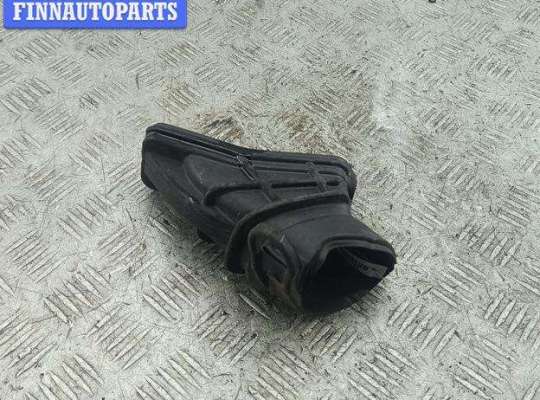 Воздухозаборник на Ford Focus III