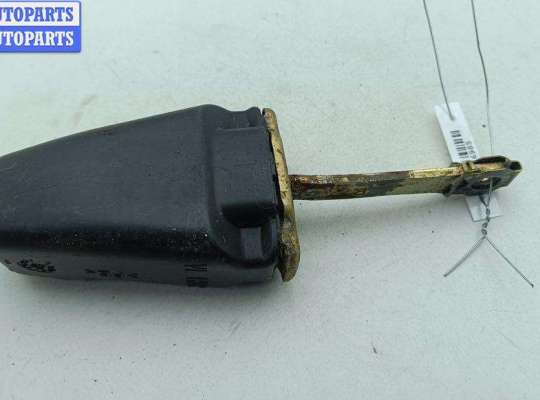 купить Ограничитель открывания двери задней на Volkswagen Passat B4