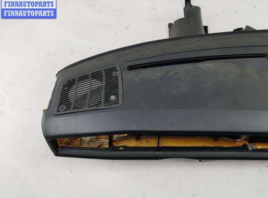 Панель передняя салона (Торпедо) на Mercedes-Benz 190 (W201)