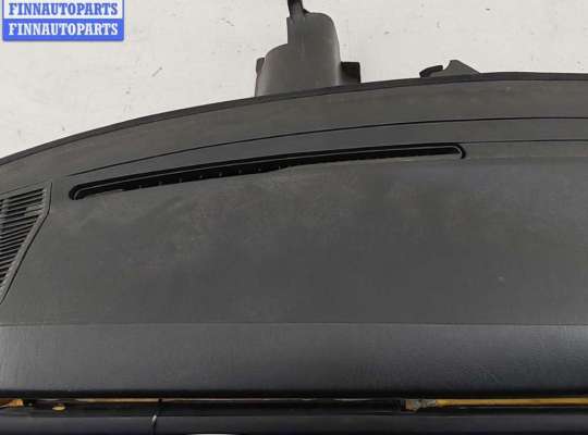 Панель передняя салона (Торпедо) на Mercedes-Benz 190 (W201)