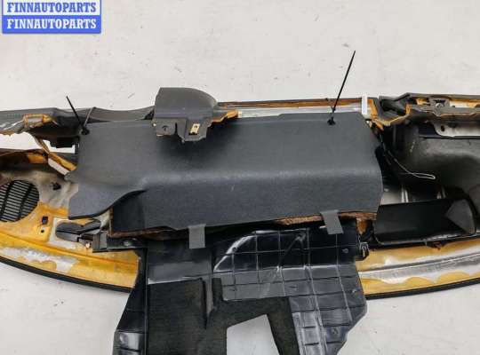 Панель передняя салона (Торпедо) на Mercedes-Benz 190 (W201)