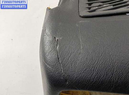 Панель передняя салона (Торпедо) на Mercedes-Benz 190 (W201)