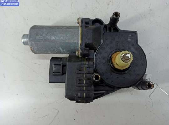 купить Моторчик стеклоподъемника передний правый на Audi A6 C5 (1997-2005)