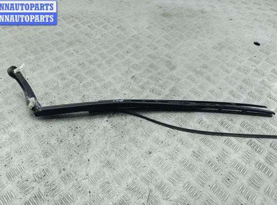 купить Щеткодержатель (поводок стеклоочистителя) передний на Audi A4 B6 (2001-2004)