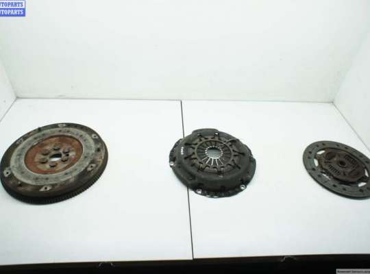 купить Маховик на Ford Focus I (1998-2005)