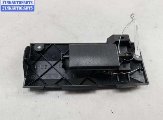 Бардачок (вещевой ящик) на Ford Mondeo III