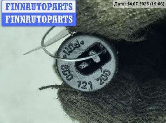 купить Кронштейн крепления на Volkswagen Passat B5