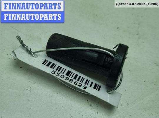 купить Кронштейн крепления на Volkswagen Passat B5