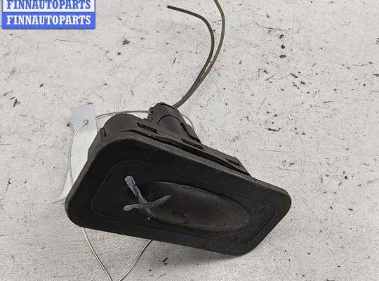 купить Кнопка открывания багажника на Renault Megane II (2002-2008)