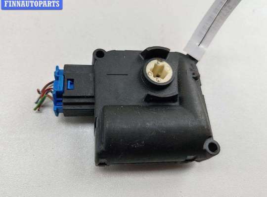 Моторчик заслонки отопителя AU1716592 на Audi A6 C6 (2004-2011)