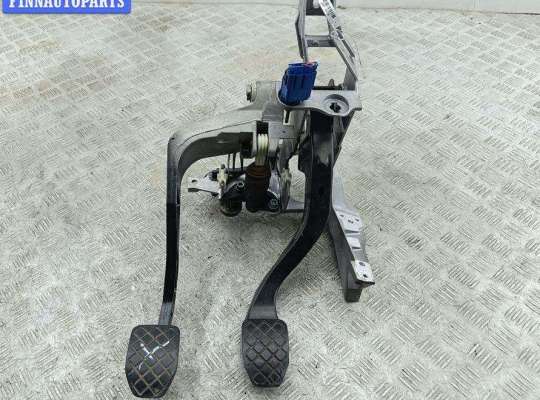 Купить Узел педальный на Volkswagen Passat B5+ (GP) Узел педальный VG2570683 на Volkswagen Passat B5+ (GP)