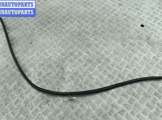 купить Уплотнитель на Peugeot 307