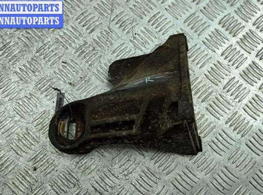 купить Кронштейн двигателя опорный на Audi 100 C3 (1982-1991)