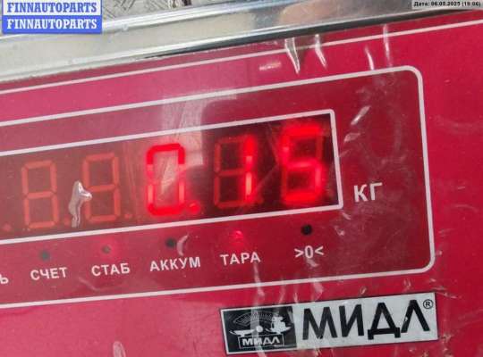купить Накладка двери задней левой на Volkswagen Passat B5