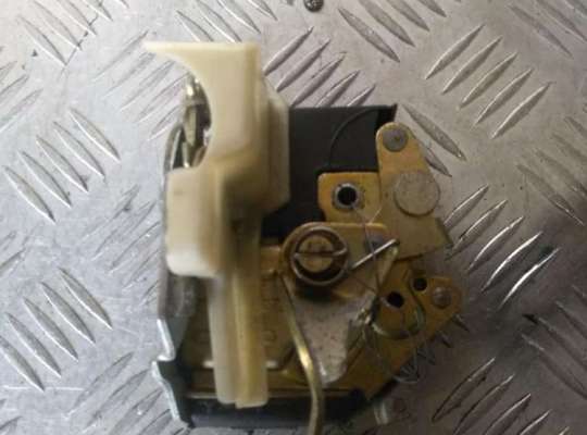 купить Замок двери задней левой на Mercedes W124 (1985-1995)