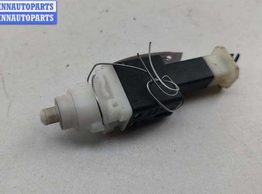 Купить Датчик (включатель) стоп-сигнала на Fiat Stilo Датчик (включатель) стоп-сигнала FT546114 на Fiat Stilo