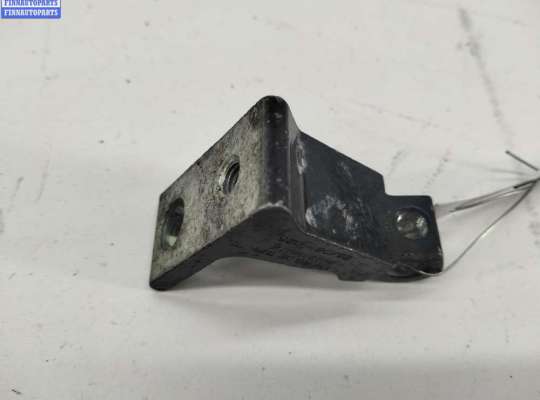 купить Петля двери задней правой на Audi A4 B8 (2007-2015)