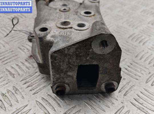 купить Кронштейн двигателя опорный на Peugeot Expert (1994-2006)