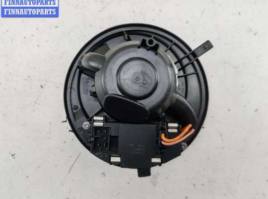 купить Двигатель отопителя (моторчик печки) на Volkswagen Passat B6