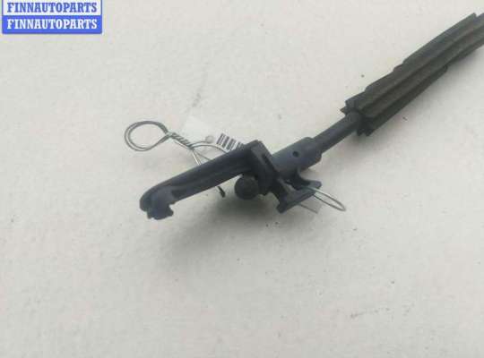 Трос капота на Volkswagen Touran I (1T)