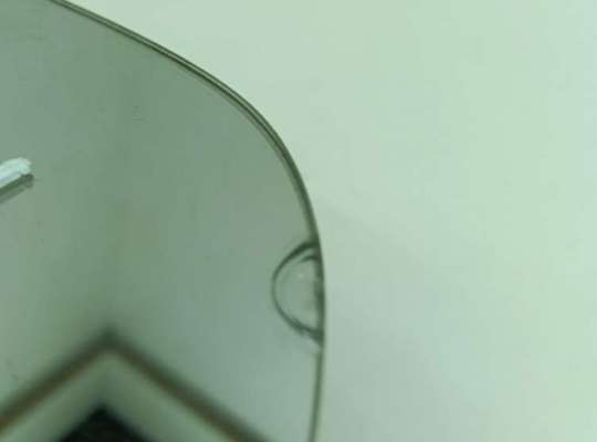 купить Стекло зеркала наружного правого на Volkswagen Passat B5