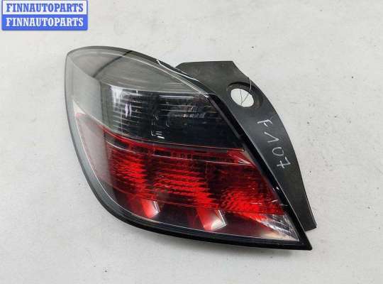 Фонарь задний левый OP2379627 на Opel Astra H (2004-2009)