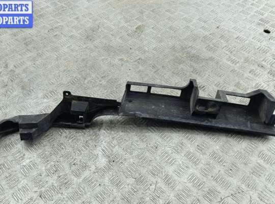 купить Кронштейн бампера заднего на Peugeot 307