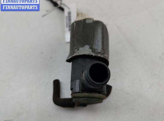Насос (моторчик) омывателя стекла FO2091547 на Ford Focus I (1998-2005)