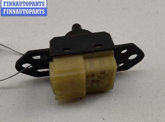 купить Кнопка центрального замка на Chrysler Voyager (2001-2007)