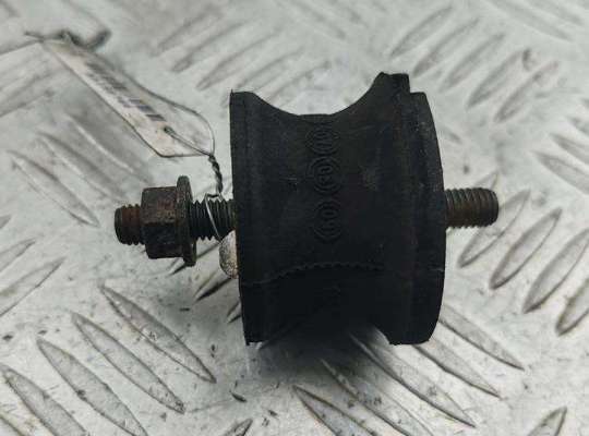 купить Подушка крепления КПП на BMW 5 E39 (1995-2003)