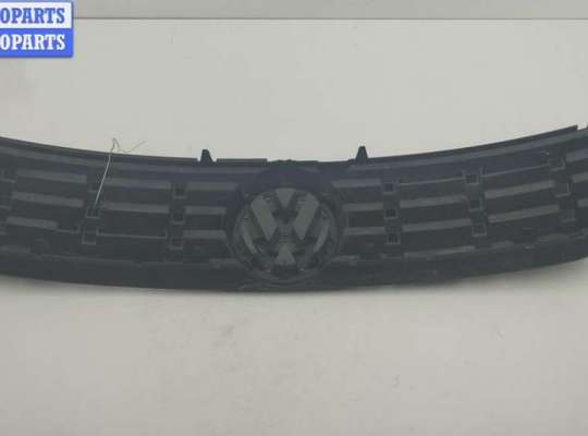 купить Решетка радиатора на Volkswagen Passat B5