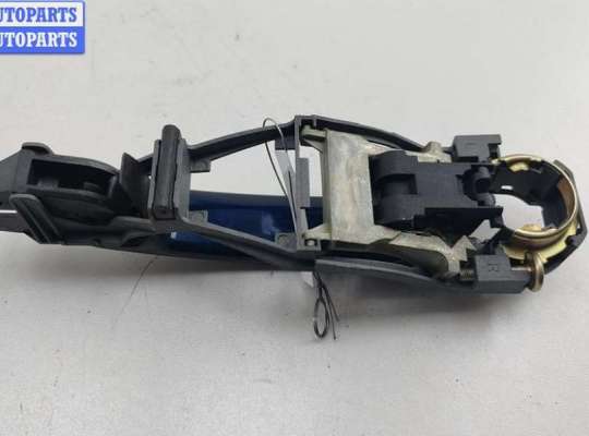 купить Ручка двери наружная передняя правая на Volkswagen Bora