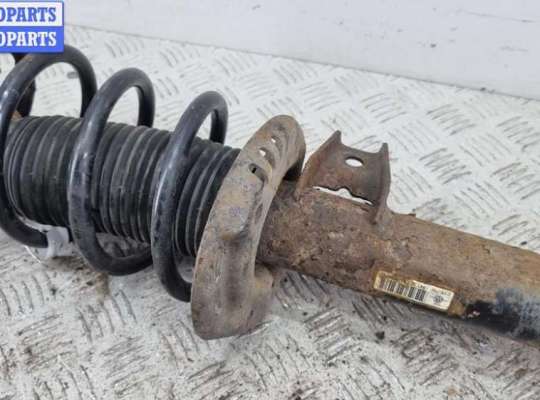 купить Стойка подвески передняя левая на Volkswagen Passat B6