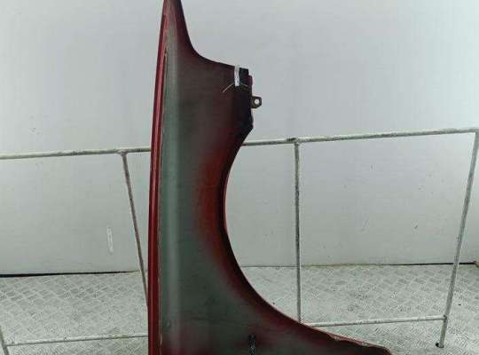 купить Крыло переднее левое на Volvo S40 / V40 (1995-2004)