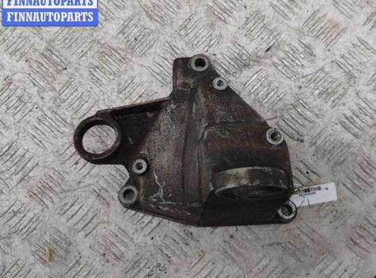 Купить Кронштейн КПП опорный на Audi A4 B5 (1994-2001) Кронштейн КПП опорный AU1752789 на Audi A4 B5 (1994-2001)
