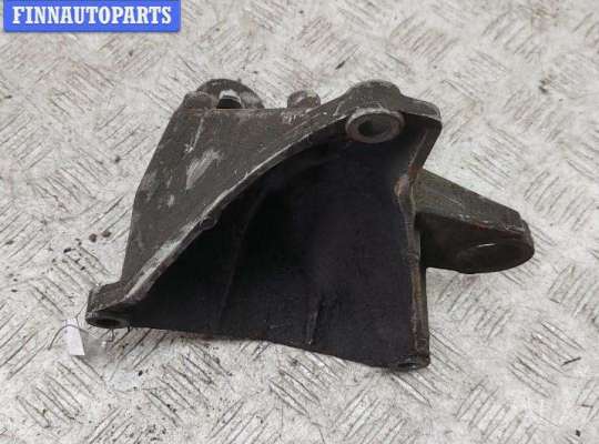 купить Кронштейн КПП опорный на Audi A4 B5 (1994-2001)