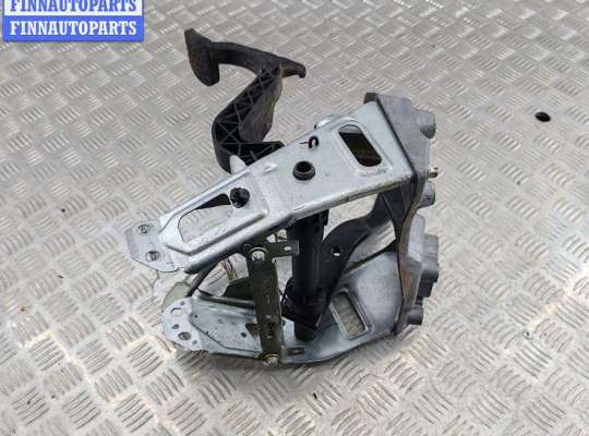 Педальный узел (педаль) на Opel Vectra C