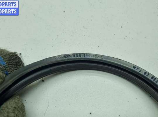 купить Уплотнитель на Volkswagen Touran