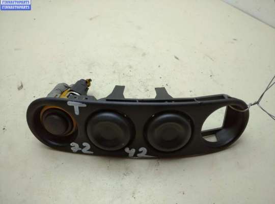 купить Прикуриватель на Renault Master (1998-2010)