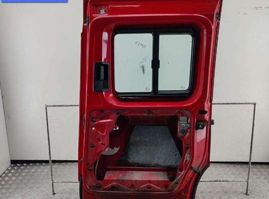 купить Дверь сдвижная правая на Volkswagen Caddy (2004-2010)