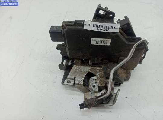 Замок боковой двери на Audi A6 (C5) 
