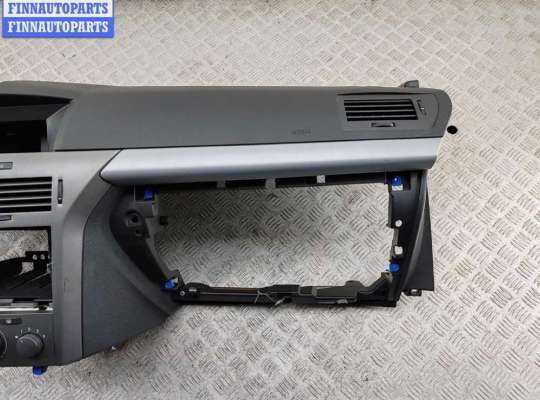 купить Панель приборная (торпедо) на Opel Astra H (2004-2009)