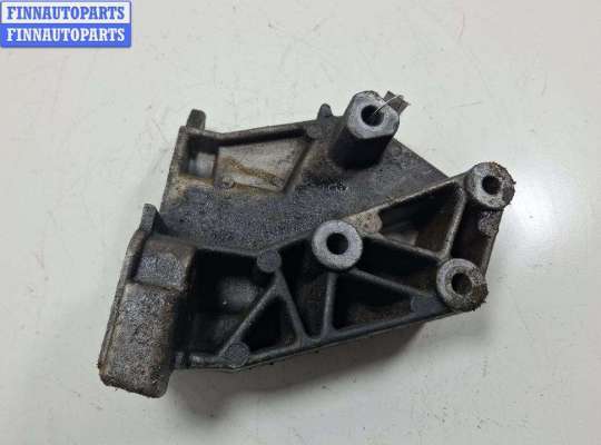 купить Кронштейн двигателя опорный на Renault Espace III (1996-2002)