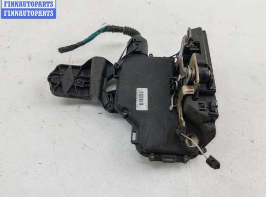 купить Замок двери передней правой на Volkswagen Passat B5