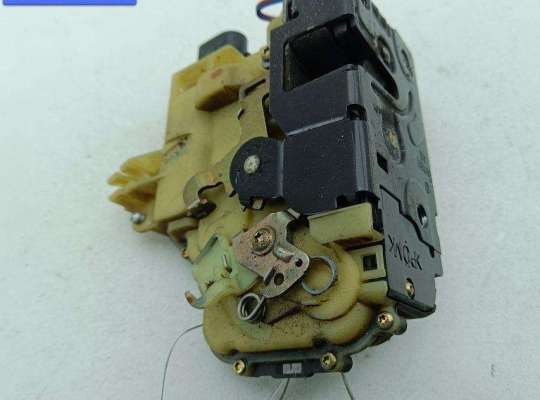 купить Замок двери передней левой на Volkswagen Passat B5+ (GP)