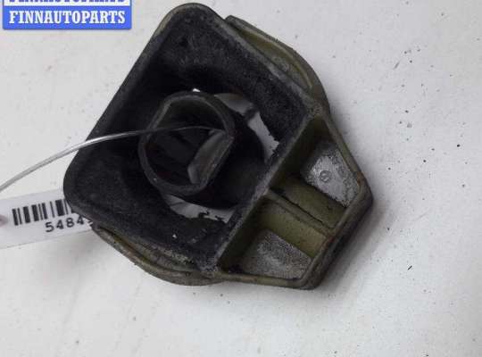 купить Кронштейн радиатора на Volkswagen Golf-4