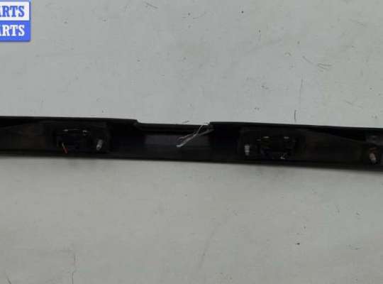 Накладка подсветки номера FO2186360 на Ford Focus II (2004-2011)
