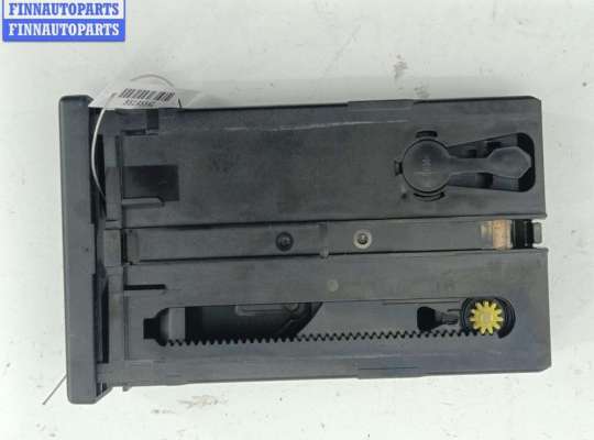 купить Подстаканник на Ford Galaxy (2000-2006)