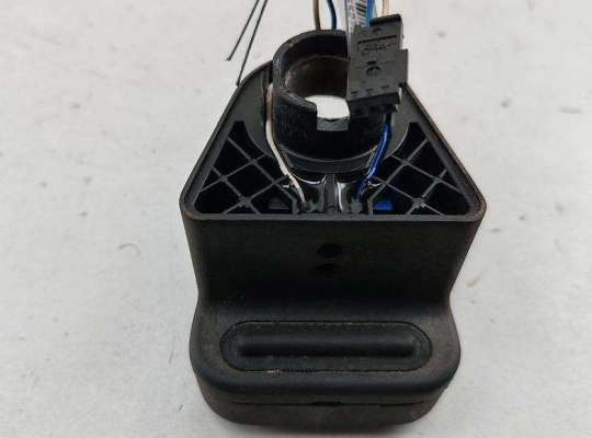 купить Кнопка открывания багажника на BMW 5 E39 (1995-2003)