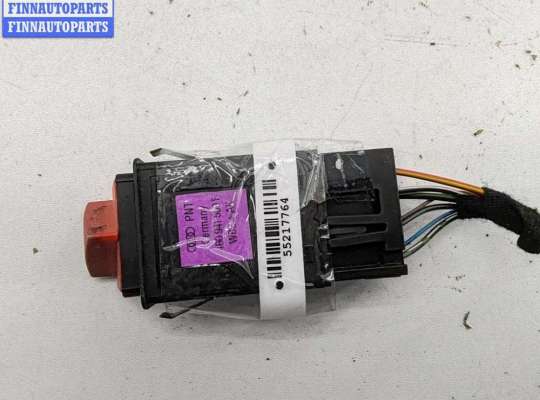 купить Кнопка аварийной сигнализации (аварийки) на Audi A6 C5 (1997-2005)